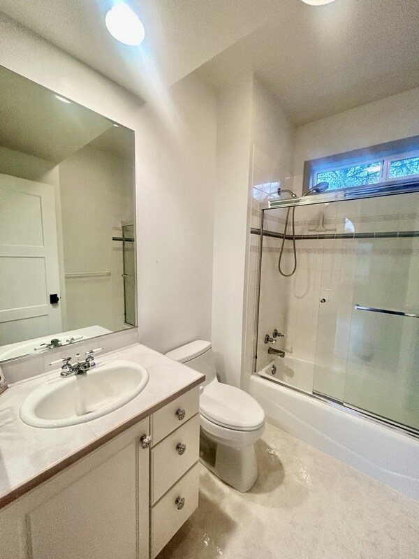 Building Photo - 8975 Snowy Owl Ln