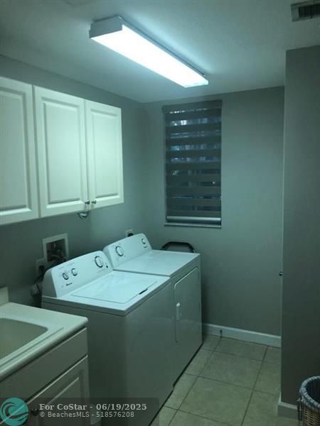 Building Photo - 2764 Ravella Way