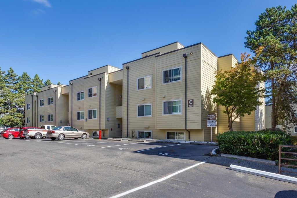 Building Photo - 5842 NE 75th St