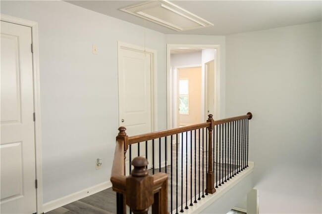 Building Photo - 4960 Ducote Trail