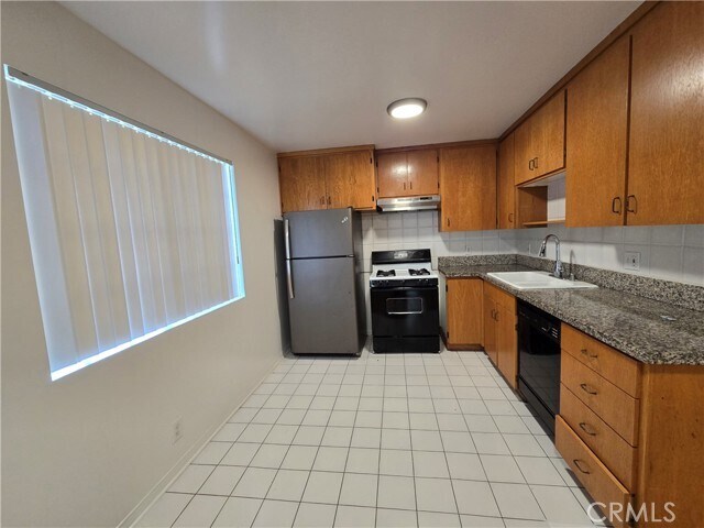Building Photo - 1054 Harrison Ave