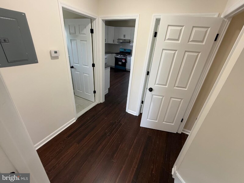 Building Photo - 1210 Eldridge Ave