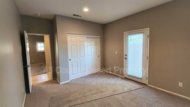 Building Photo - 42729 Tiempo Ct