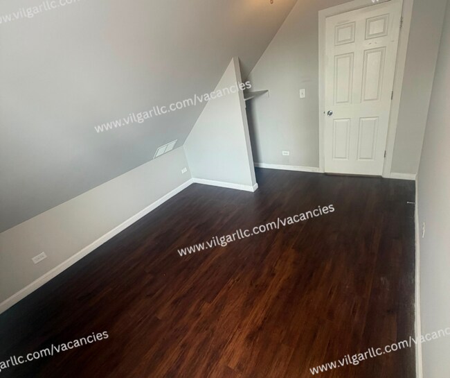 Building Photo - 4023 Deodar St