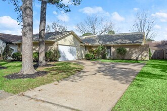 Building Photo - 15606 Stoney Fork Dr