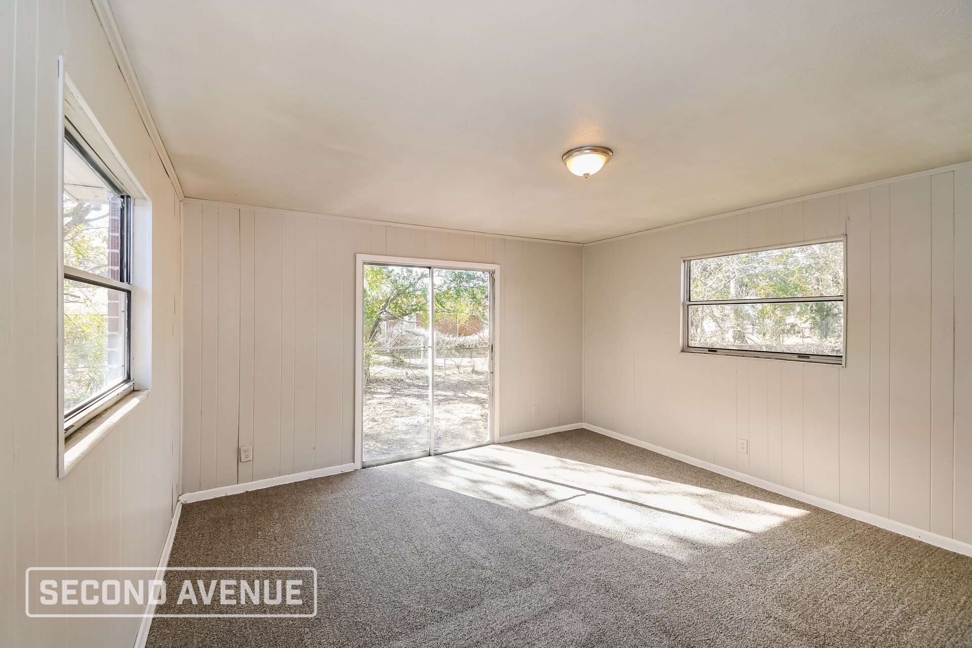 Building Photo - 6536 Manhattan Dr