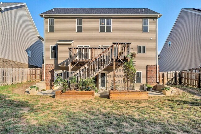 Building Photo - 2737 Russlen Dr