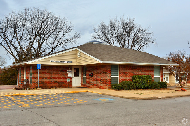 Building Photo - Chickasha Senior