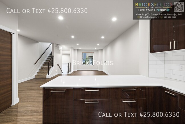 Building Photo - Rare Ichijo Townhome in Sammamish Town Center. Premium Japanese Construction. Walkable