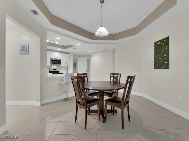 Building Photo - 2745 First St