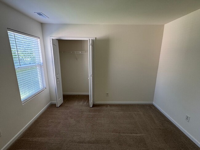 Building Photo - 6644 Sequoia Hills Dr