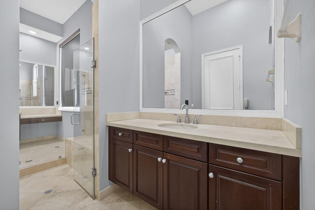 Building Photo - 2162 Stotesbury Way