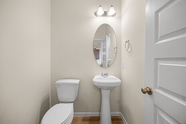 Building Photo - 5617 Evanston Ln