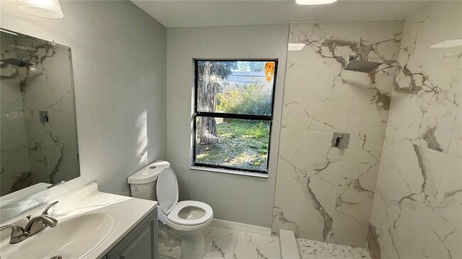 Building Photo - 508 N Finley Ave