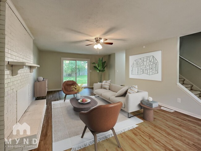 Building Photo - 1027 River Bend Ct