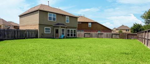 Building Photo - 18626 Each Elm Way
