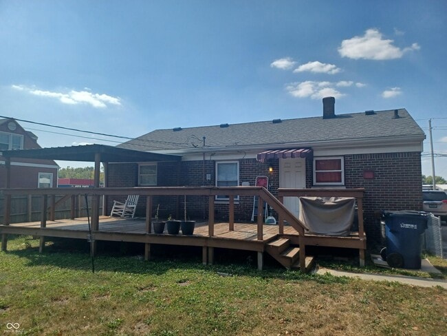 Building Photo - 33 S Post Rd