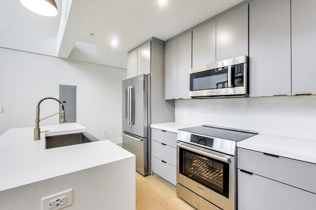 Building Photo - 5101 Connecticut Ave NW