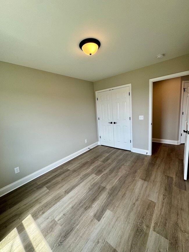 Building Photo - Brand New 3 Bed, 2.5 Bath Townhouse