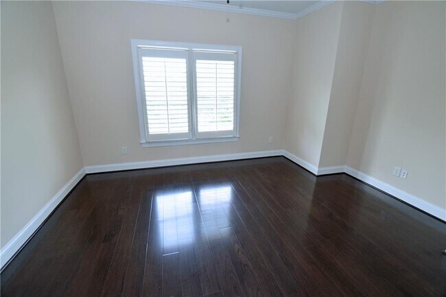 Building Photo - 76 Creekside Park Dr