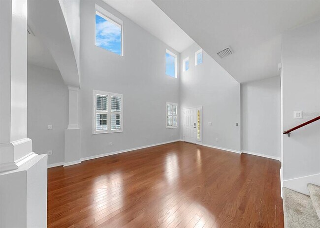 Building Photo - 17423 New Cross Cir