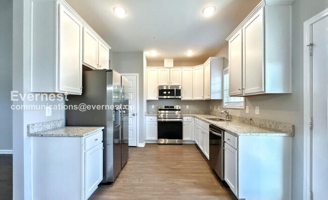 Building Photo - 1028 Echo Rdg Rd