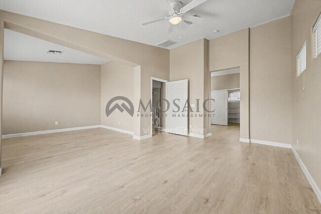 Building Photo - 3356 E Mayberry Ave