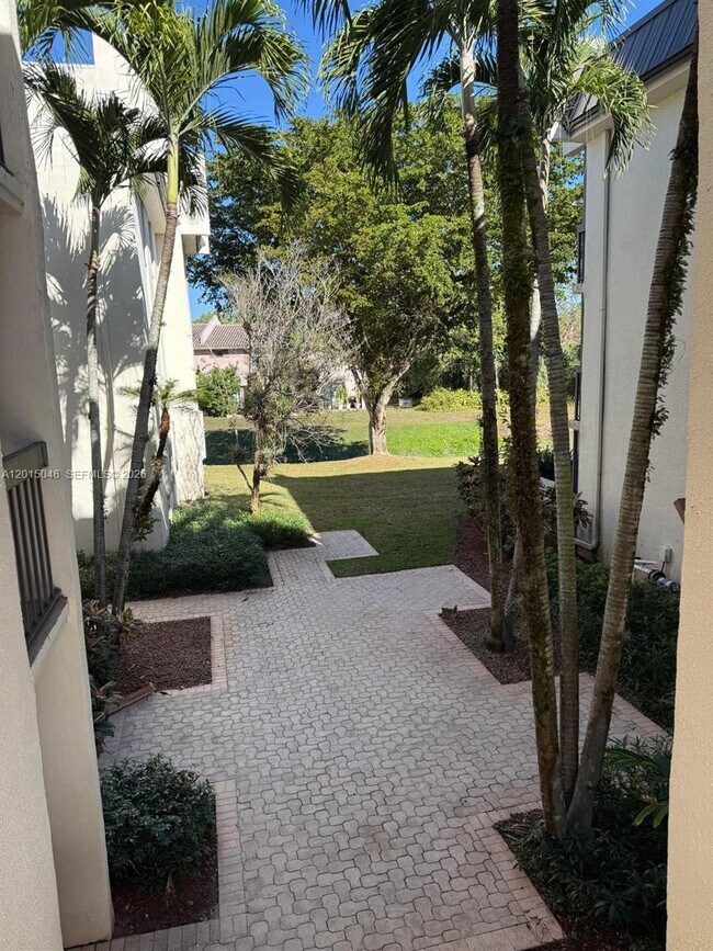 Building Photo - 8441 Forest Hills Dr