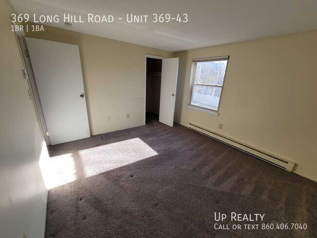 Building Photo - 369 Long Hill Rd