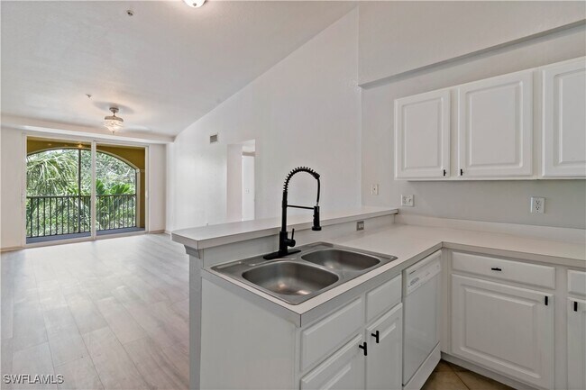 Building Photo - 4113 Residence Drive