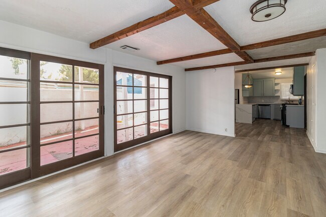 Building Photo - 3940 Hubert Ave