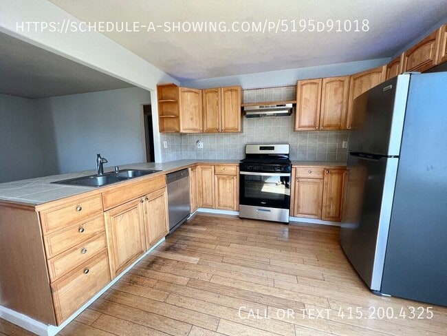 Building Photo - 3024 Talcott Ave