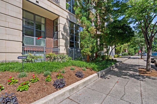 Building Photo - 2020 12th St NW
