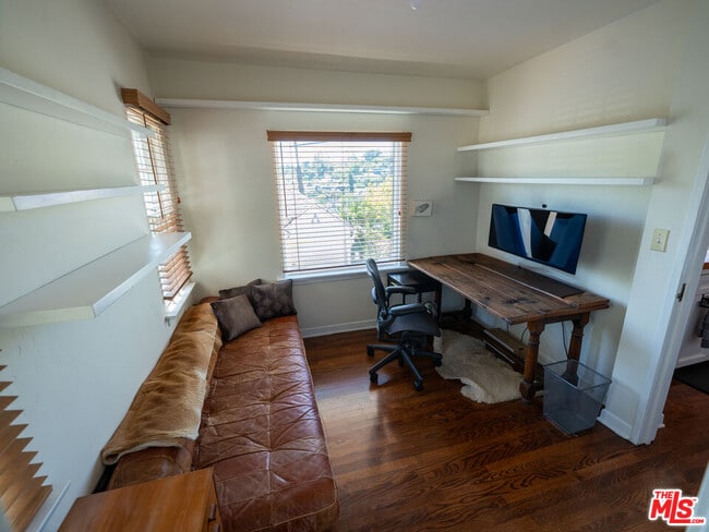 Building Photo - 2666 Rutherford Dr