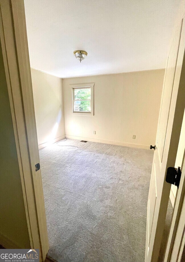 Building Photo - 76 Mt Pleasant Church Rd