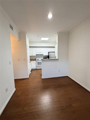 Building Photo - 2601 Preston Rd