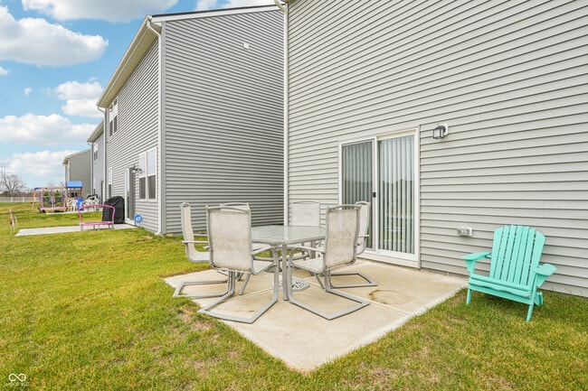 Building Photo - 4544 Nokes Pl