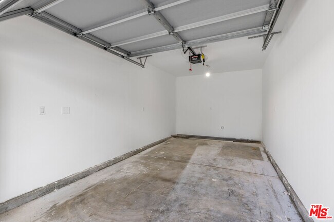Building Photo - 5225 20th St