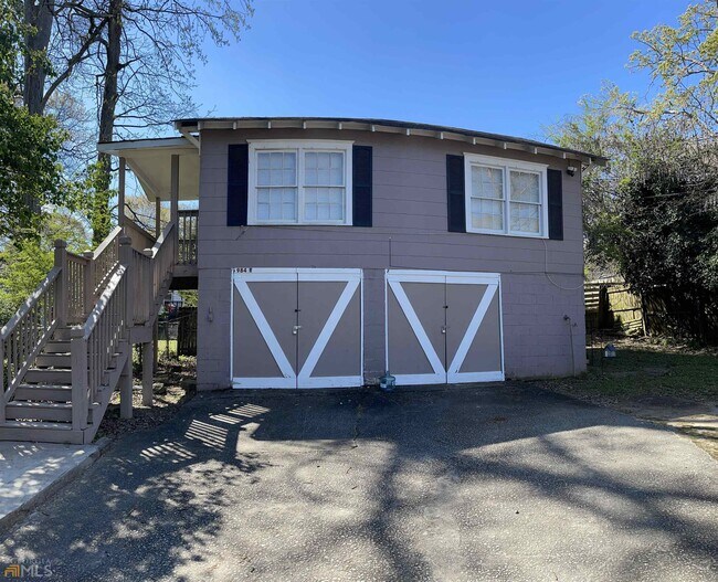 Building Photo - 984 Byron Dr SW