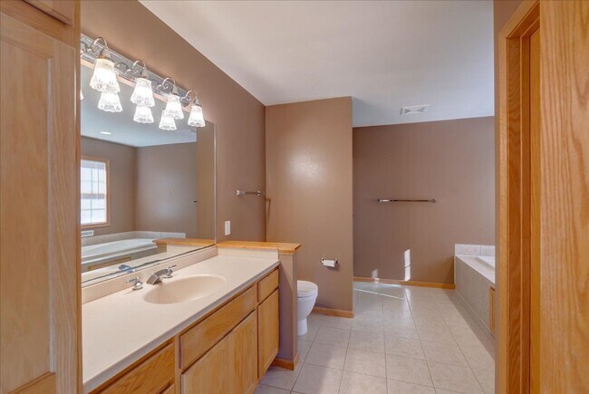 Building Photo - 7033 Rockstream Dr