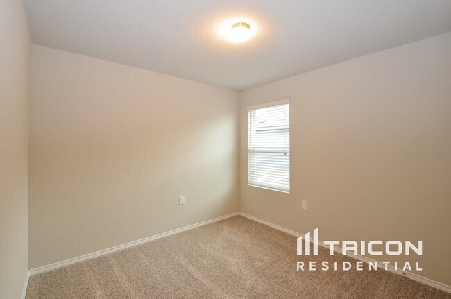 Building Photo - 11627 Boyd Bay