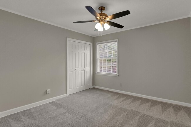 Building Photo - 5718 Rich Rd