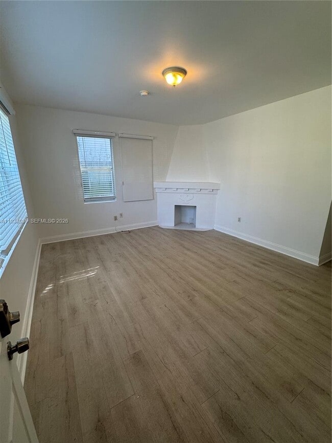 Building Photo - 1027 Euclid Ave