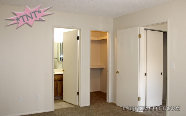 Building Photo - Condo in Montana Villas HOA