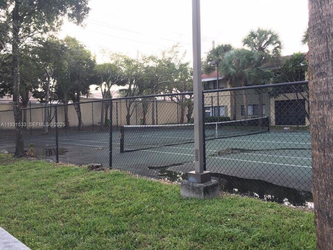 Building Photo - 2445 SW 18th Terrace