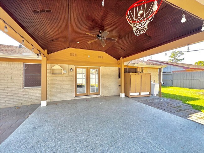 Building Photo - 6102 McKinstry Blvd