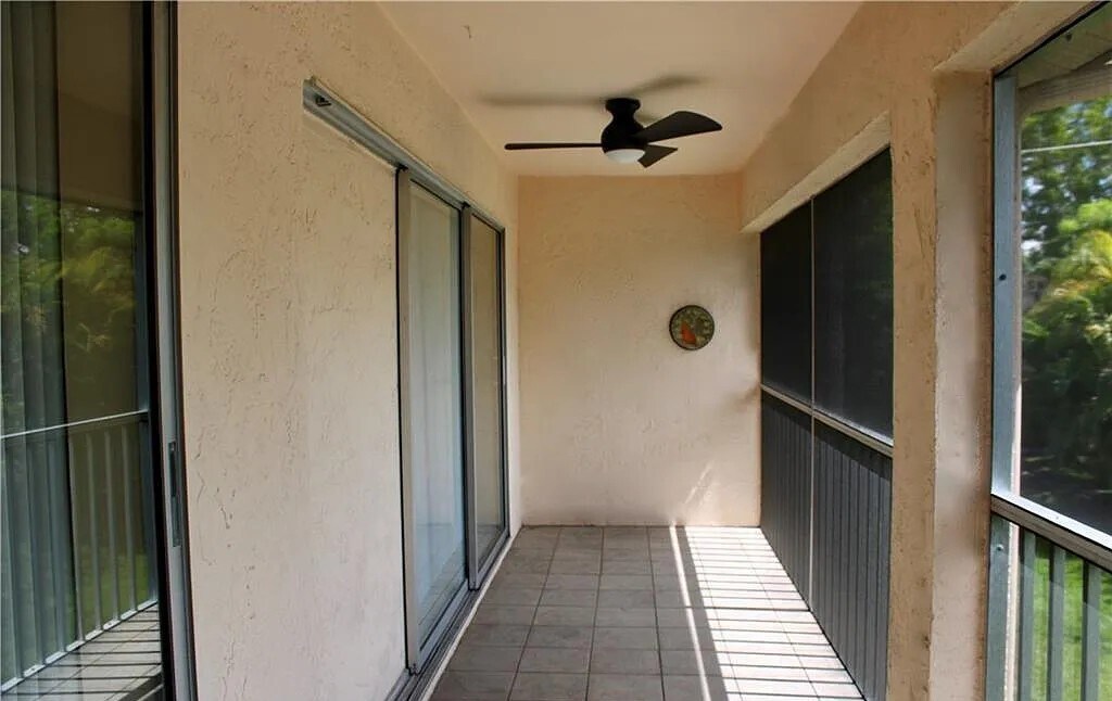 Building Photo - 203 SE 15th Pl