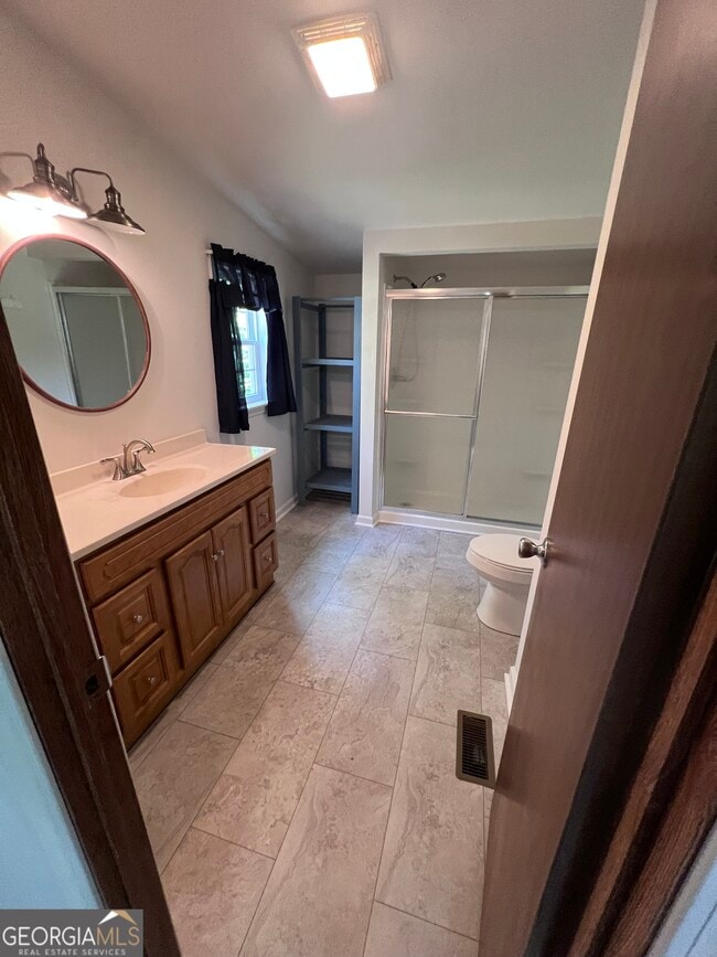 Building Photo - 569 Dover Chapel Rd