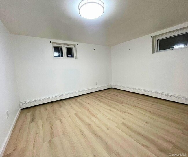 Building Photo - 113-33 204th St