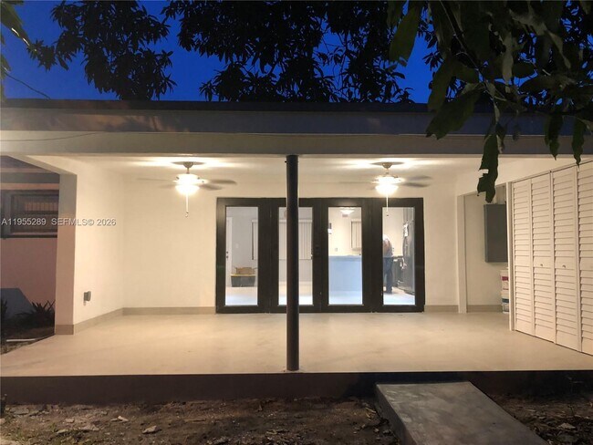 Building Photo - 9981 SW 13th Terrace